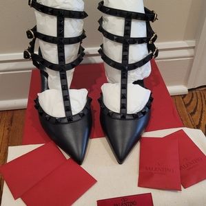 100% Authentic Valentino Rockstud Caged Heels (37)